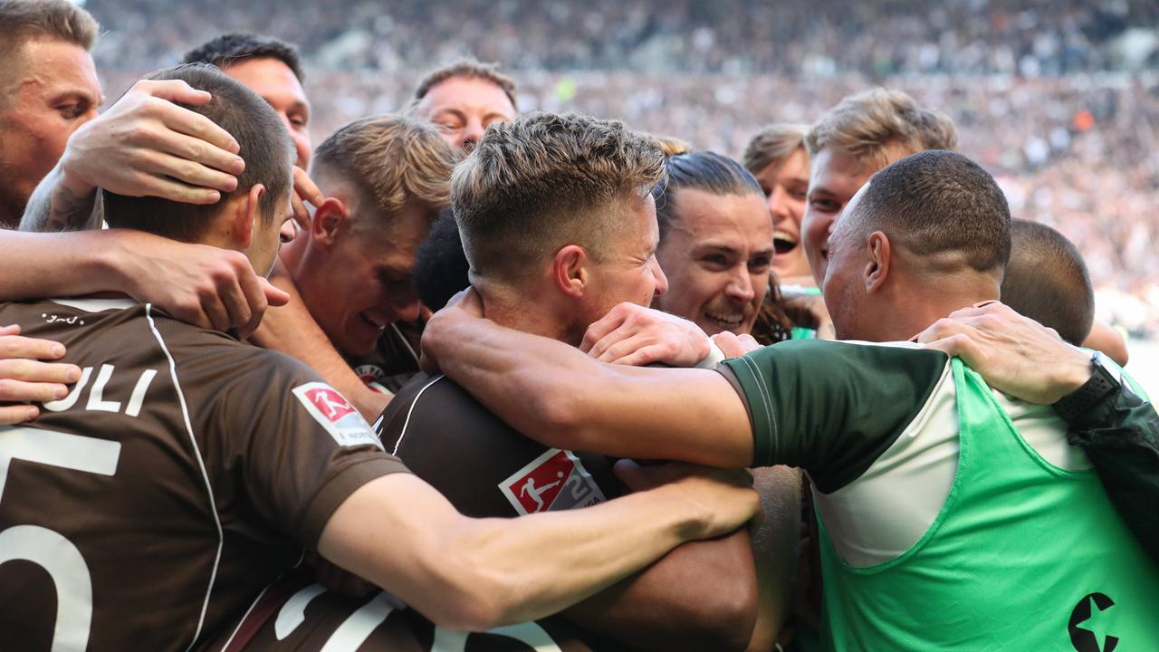 Fu Ball St Pauli Ist Nach Jahren Zur Ck In Der Bundesliga