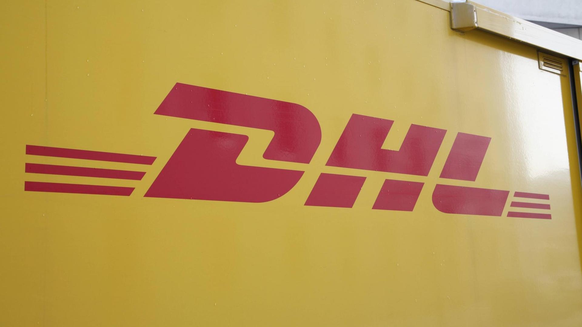 Paketversand DHL bringt Automaten für mehrere Anbieter auf den Markt