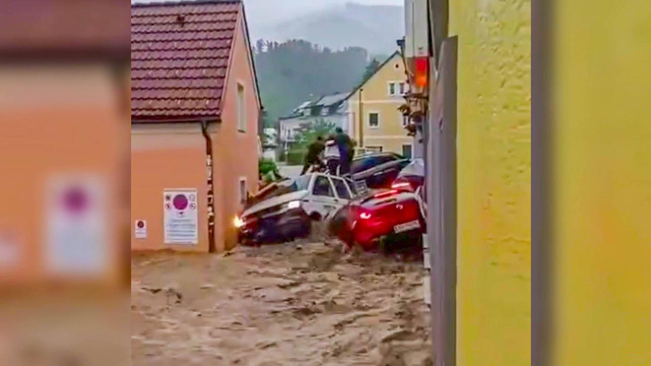 Überschwemmungen Wahllokale in Österreich durch Unwetter zerstört