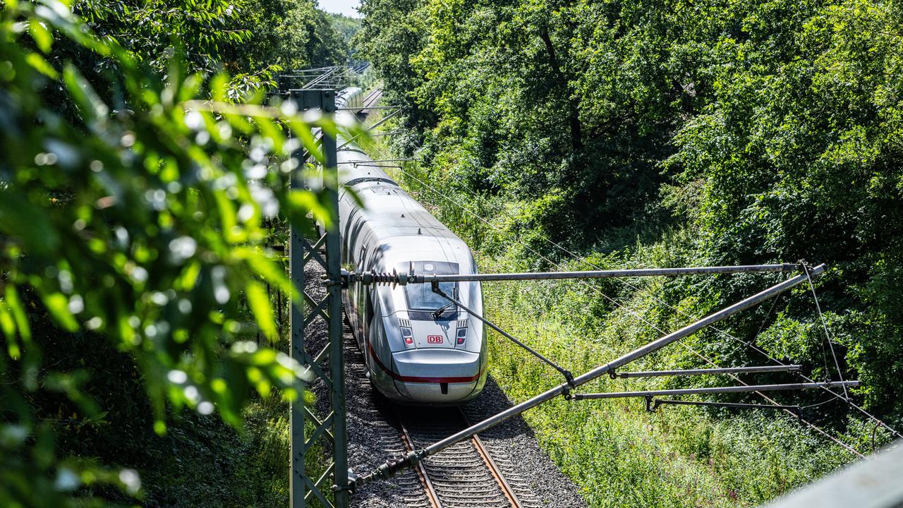 Reaktivierung Alter Bahnstrecken Ausbau Im Schneckentempo