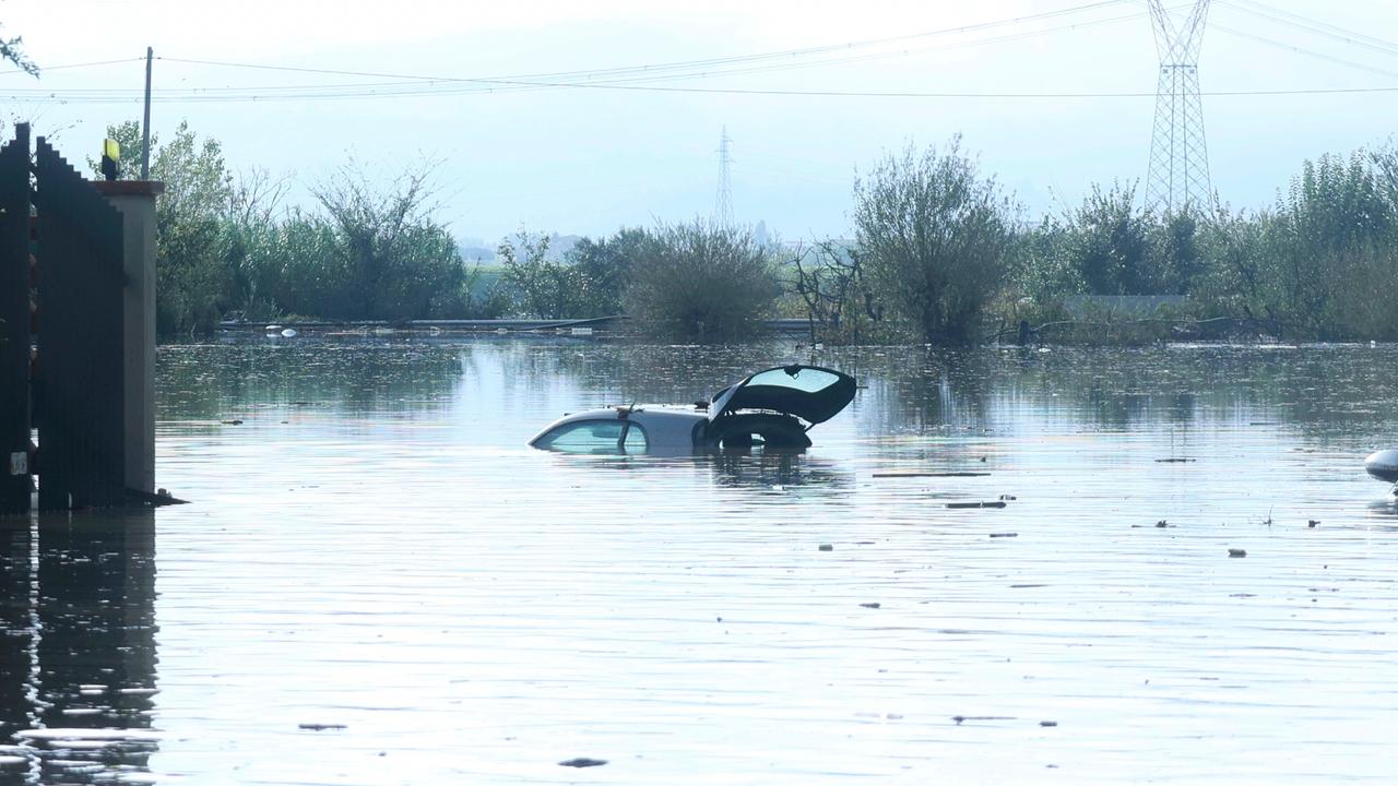 Toskana Erneut Schwere Unwetter In Italien Aufr Umarbeiten Dauern An