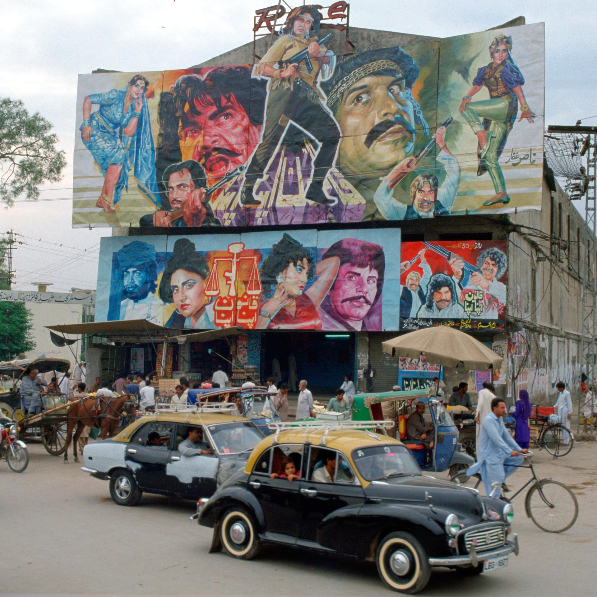 Traumfabrik Bollywood - Was indische Filme über Hindu-Religionen erzählen