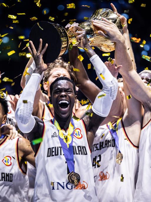 Deutsche Spieler als Basketball-Weltmeister 2023
