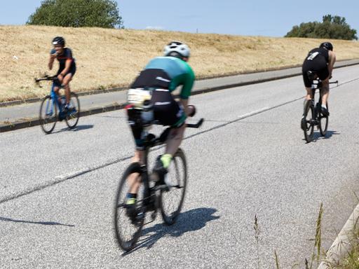 Mit Gegenverkehr: Die Unglücksstelle beim Triathlon in Hamburg.