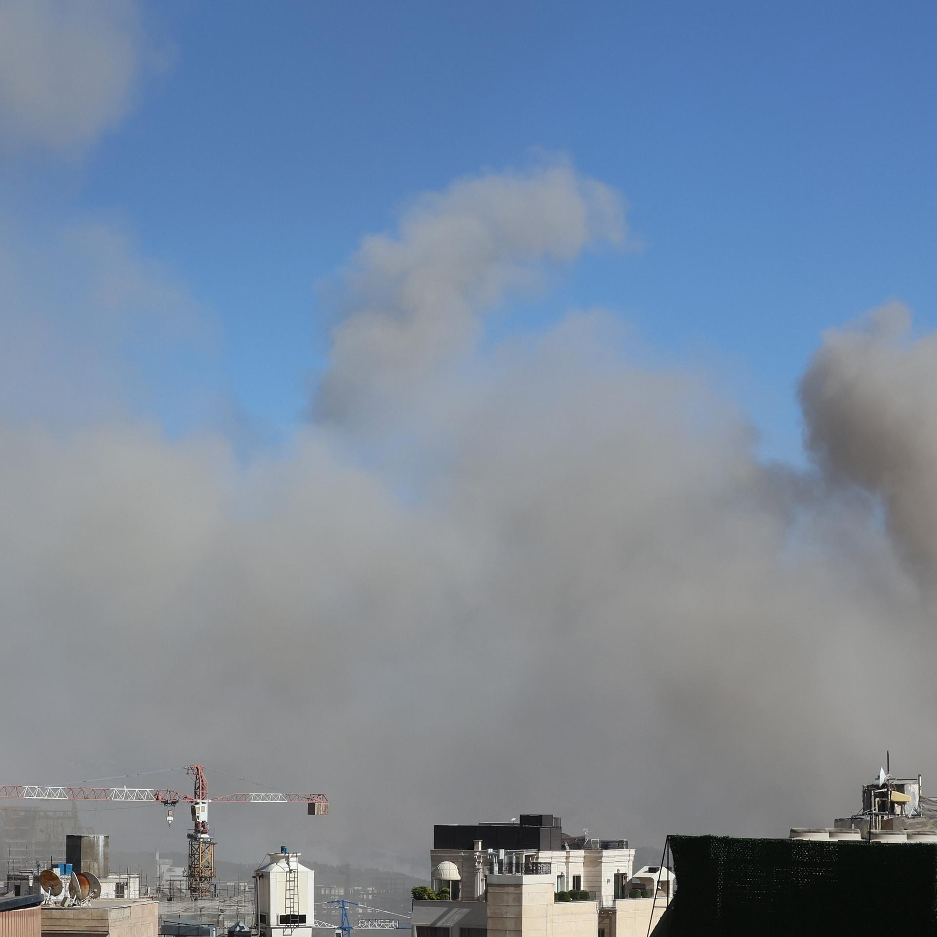 Black Rain - Folgen der brennenden Ölanlagen in Iran: Interview Rolf Altenburger