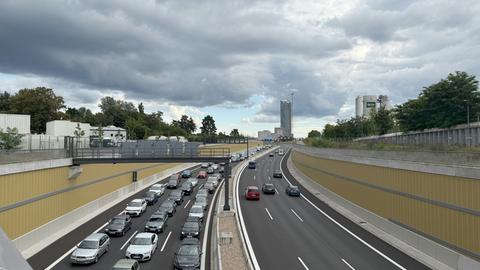 Der Neubauabschnitt der A 100 an der Anschlussstelle Treptower Park
