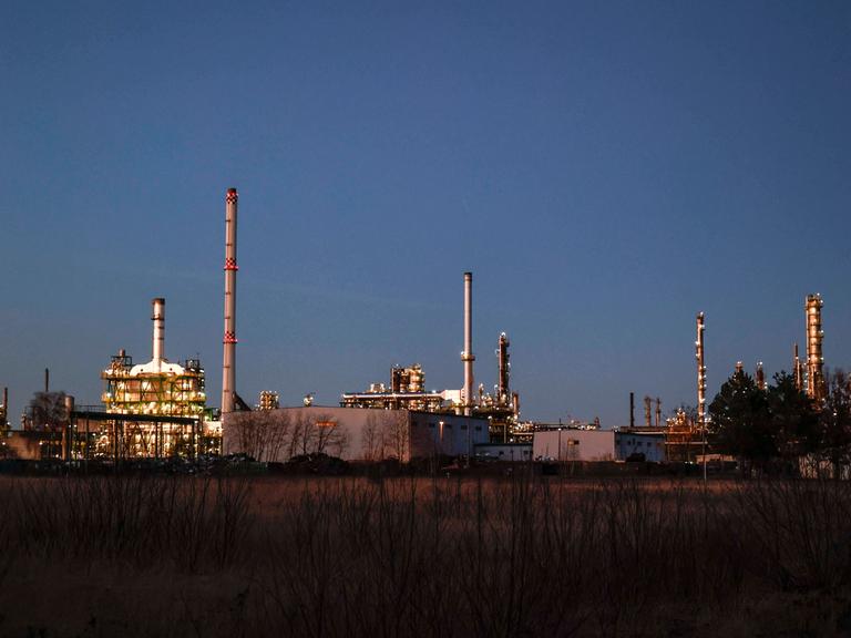 Panorama-Ansicht einer Industrieanlage
