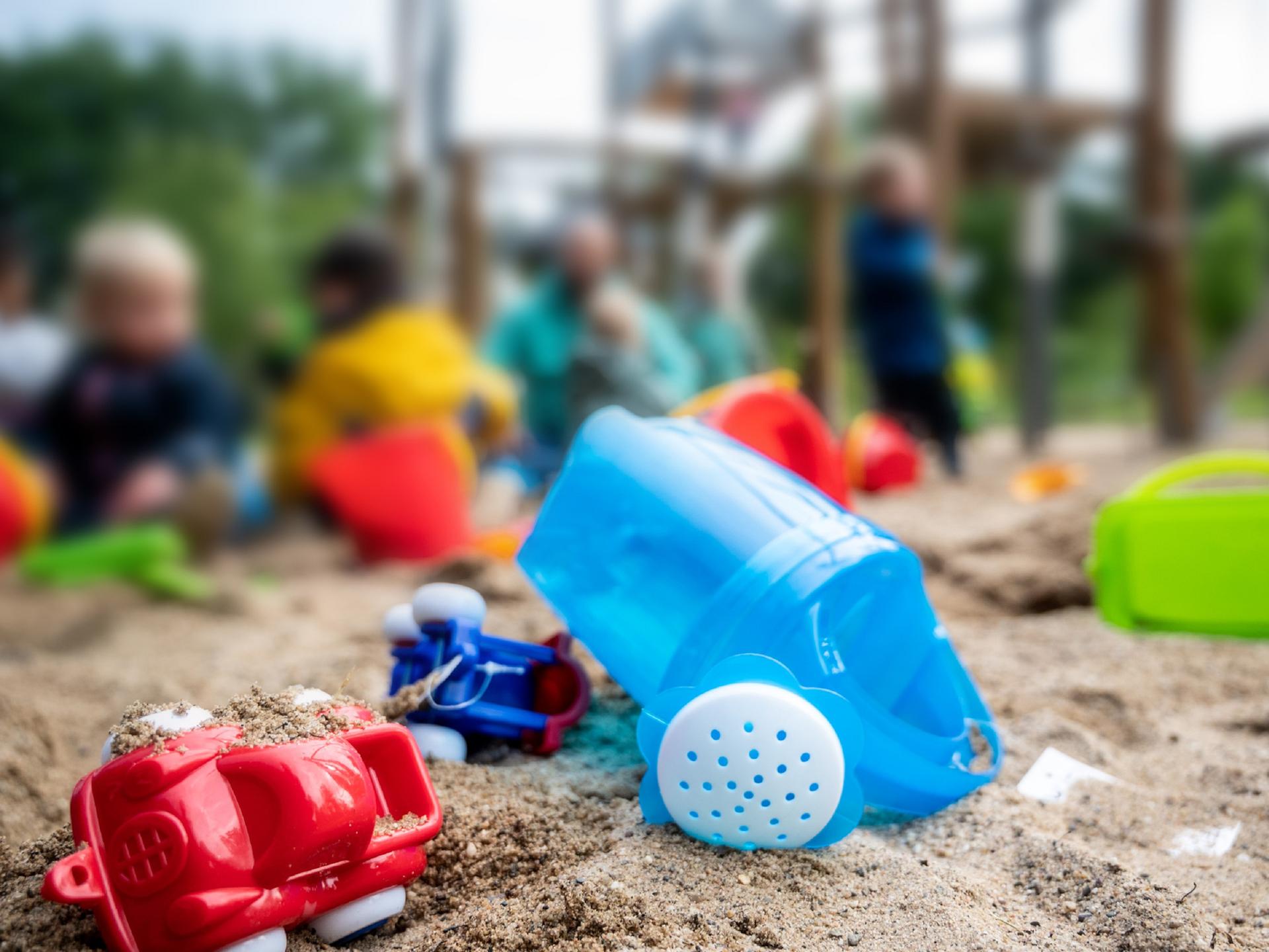 Die Kindertagespflegepersonen und ihre Schützlinge feiern 50 Jahre Kindertagespflege am 13. Juni 2024 in Voerde. 