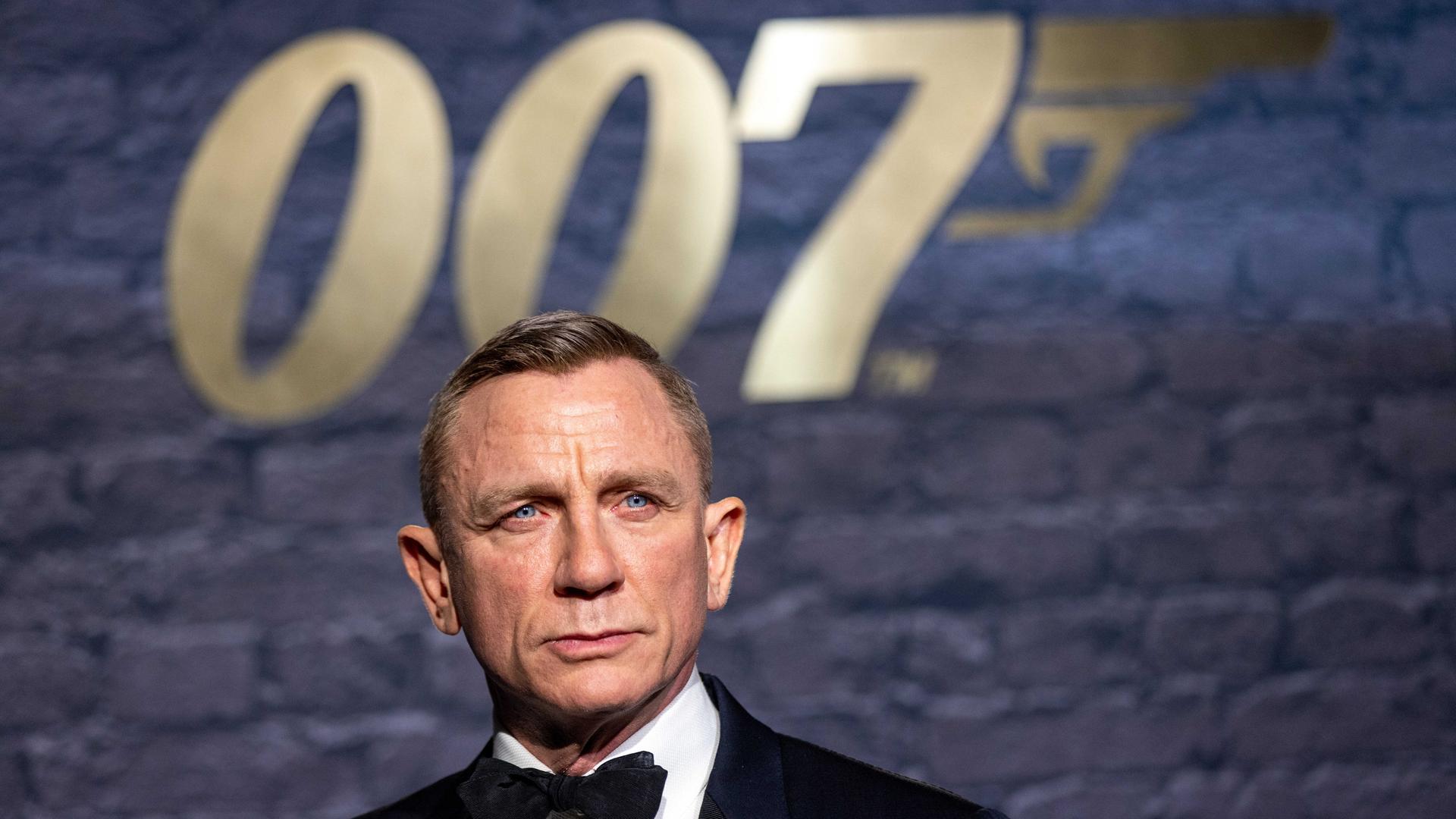 Der britische Schauspieler und Bond-Darsteller Daniel Craig beim Fotoshooting zu 60 Jahren James Bond, London, UK