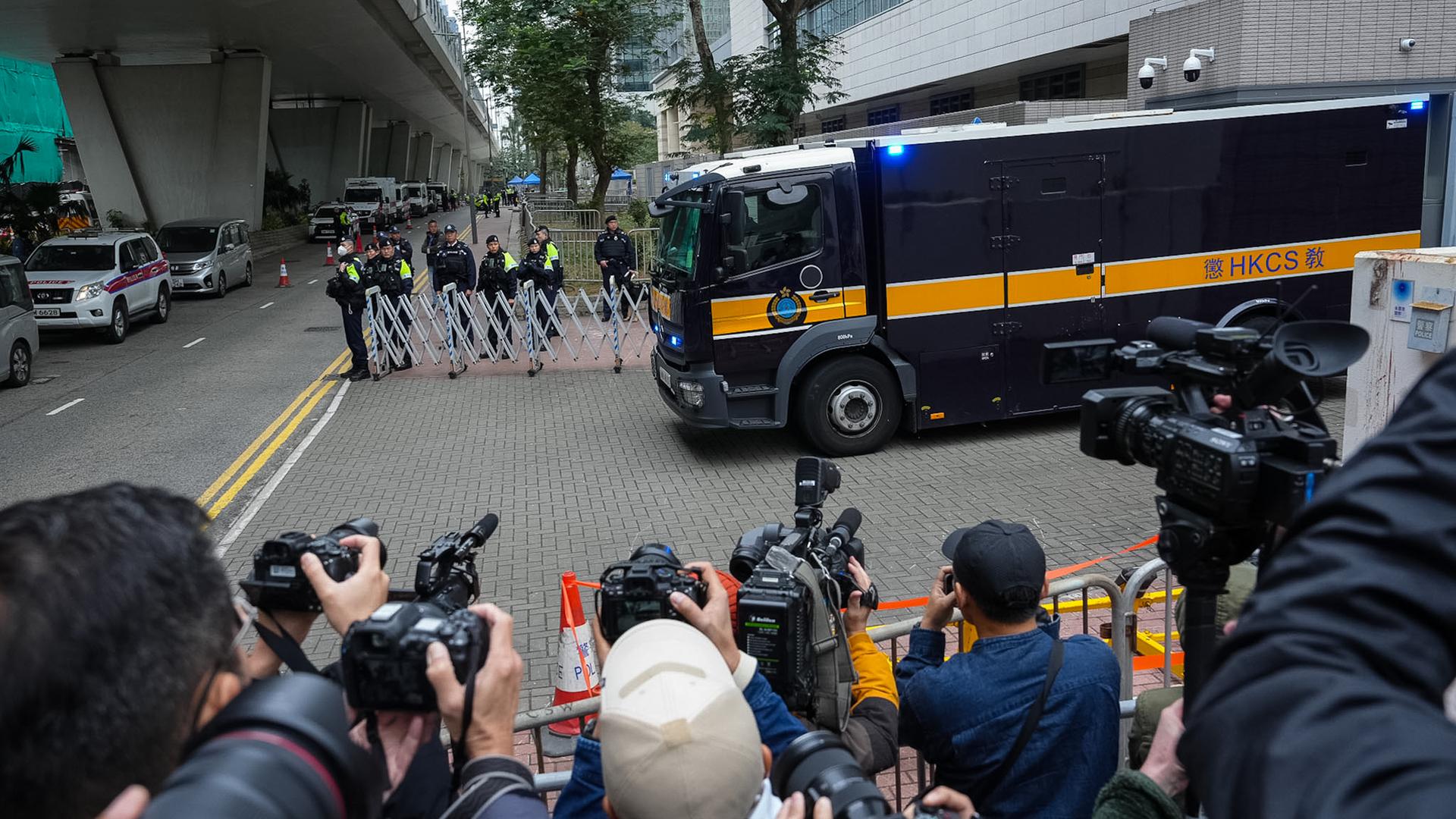 Demokratieaktivist - Gericht in Hongkong verurteilt Jimmy Lai zu 20 Jahren Haft