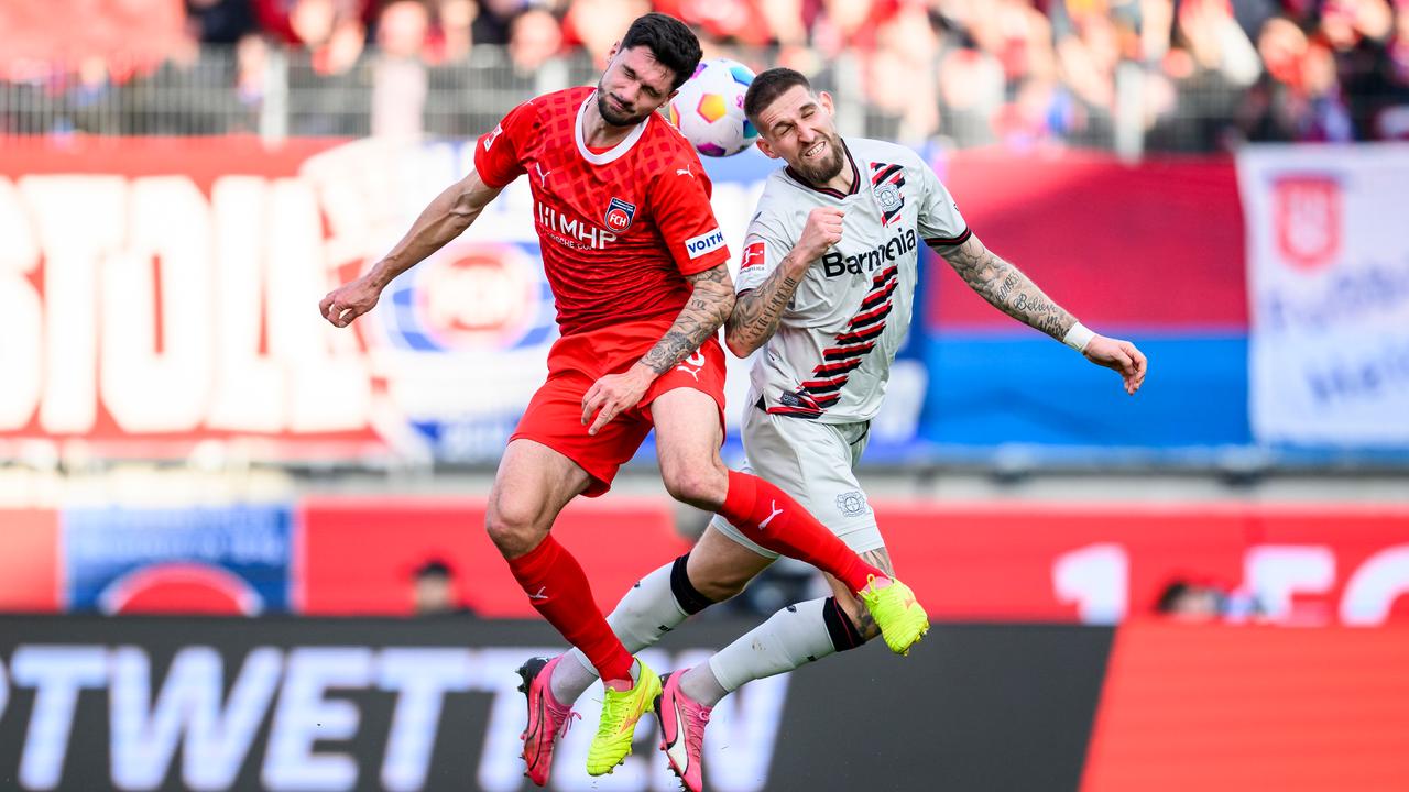 Fußball-Bundesliga - Tabellenführer Leverkusen siegt in Heidenheim