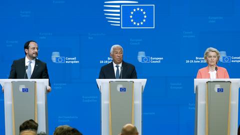 Zyperns Präsident Christodoulides, EU-Ratspräsident Costa und EU-Kommissionschefin von der Leyen
