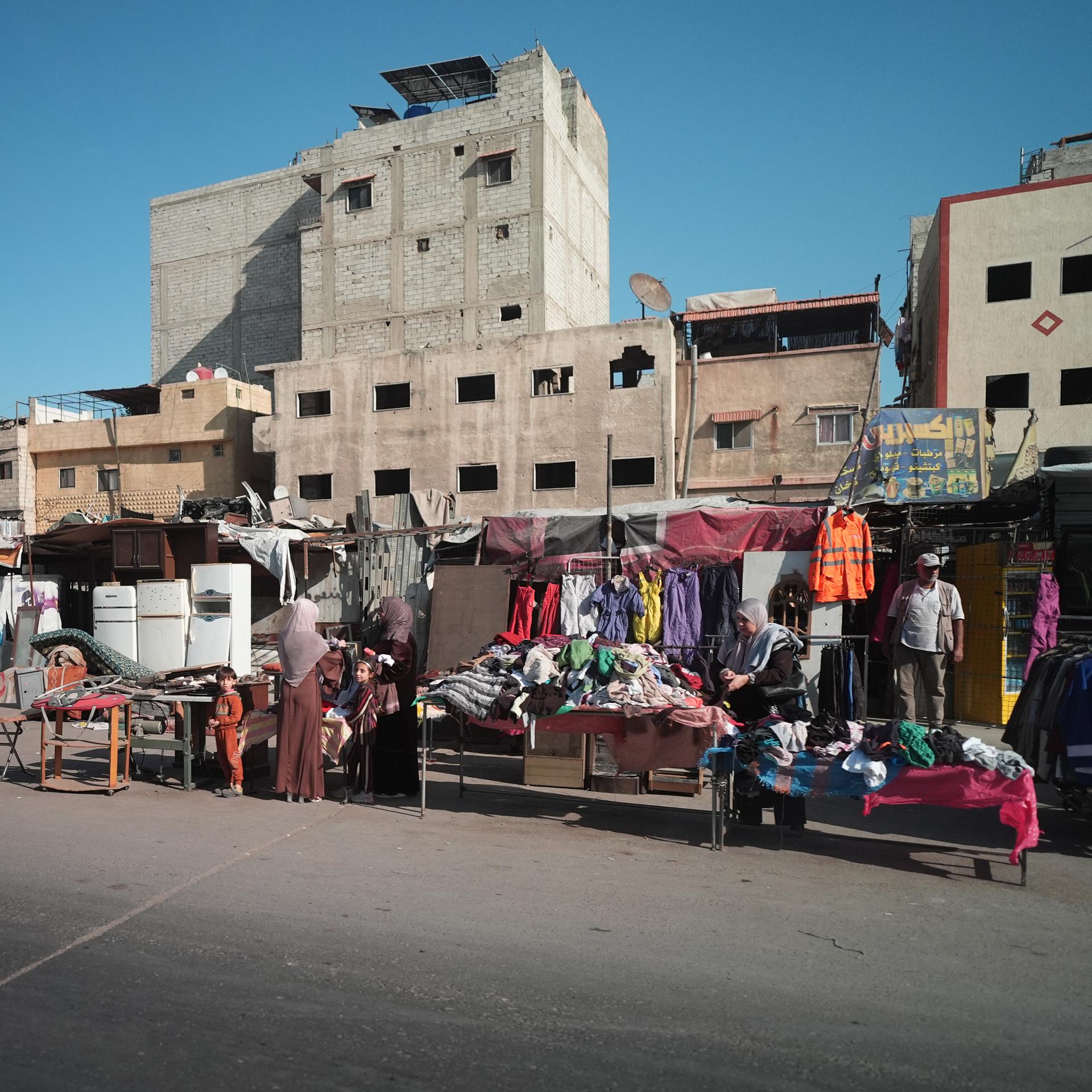 Ein Jahr Assad-Sturz - Nicht allen in Syrien ist nach Feiern zumute Ein Jahr Assad-Sturz - Nicht allen in Syrien ist nach Feiern zumute