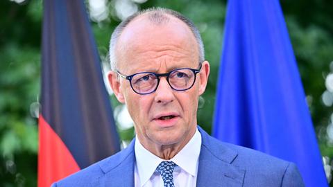 Bundeskanzler Friedrich Merz (CDU) gibt eine Pressekonferenz im Kanzleramt in Berlin zu personellen Veränderungen in Regierung und CDU.