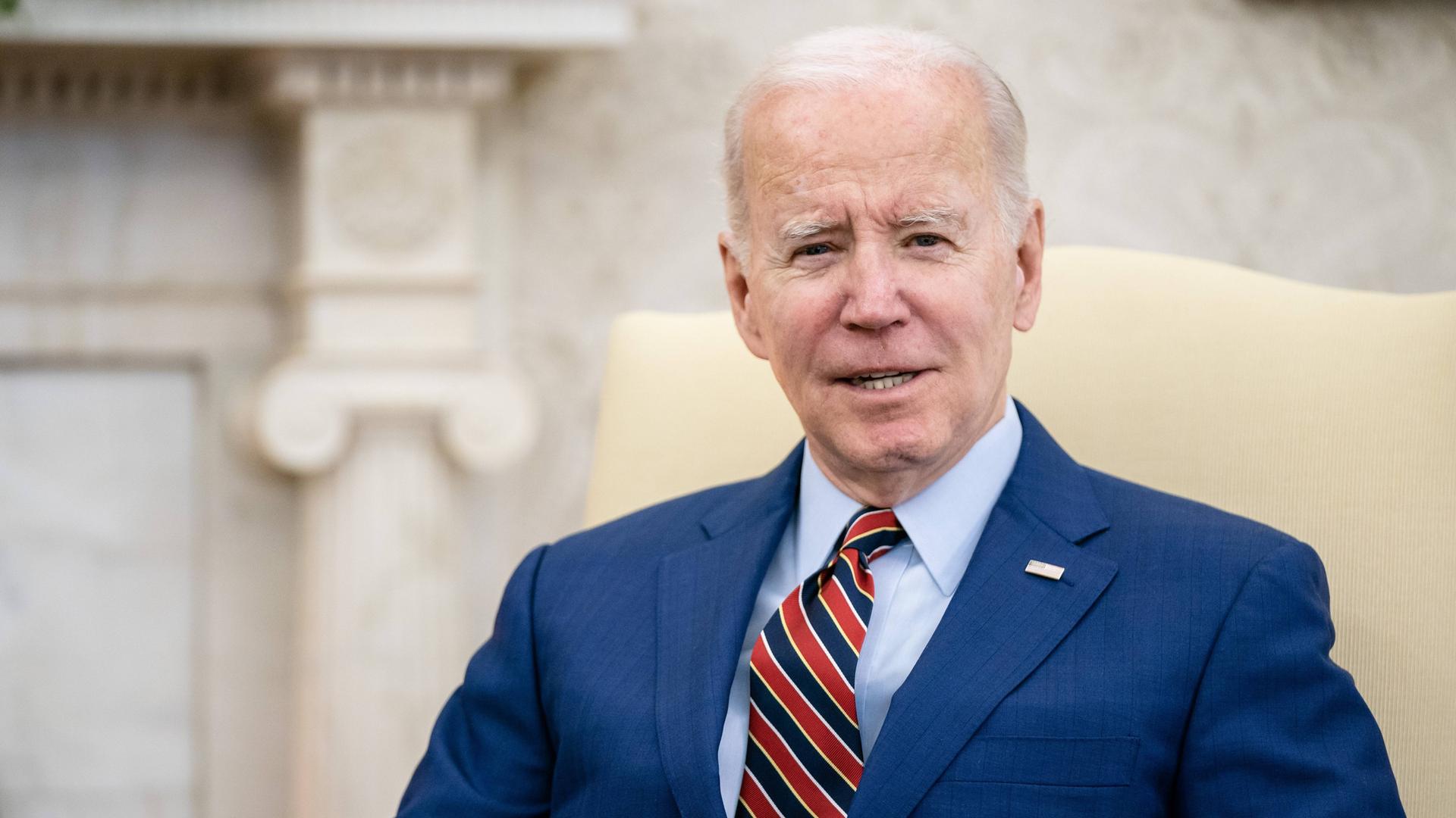 US-Präsident Joe Biden lächelnd im Porträt.