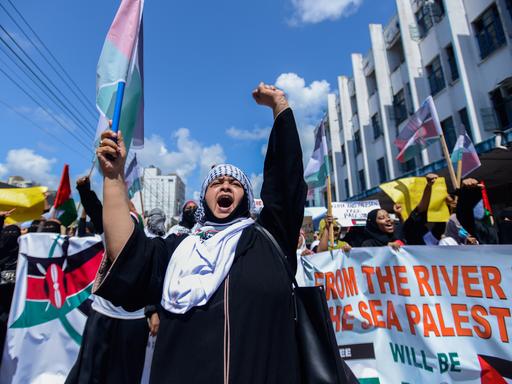Proteste im kenianischen Mombasa zur Unterstützung der Palästinenser.