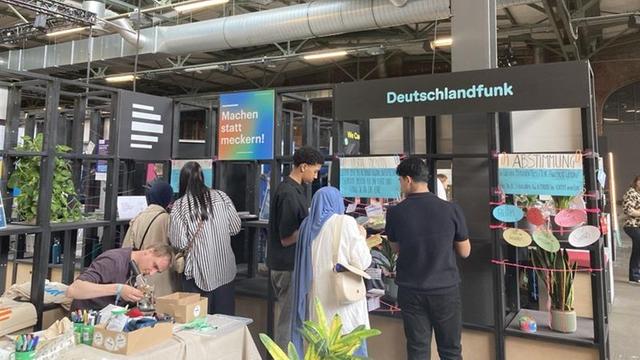 "Machen statt meckern!": auf der re:publica Berlin wird gemacht und gemeckert. 