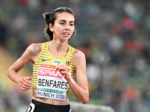 Sara Benfares läuft bei den Wettbewerben bei den European Championships in München 2022. 