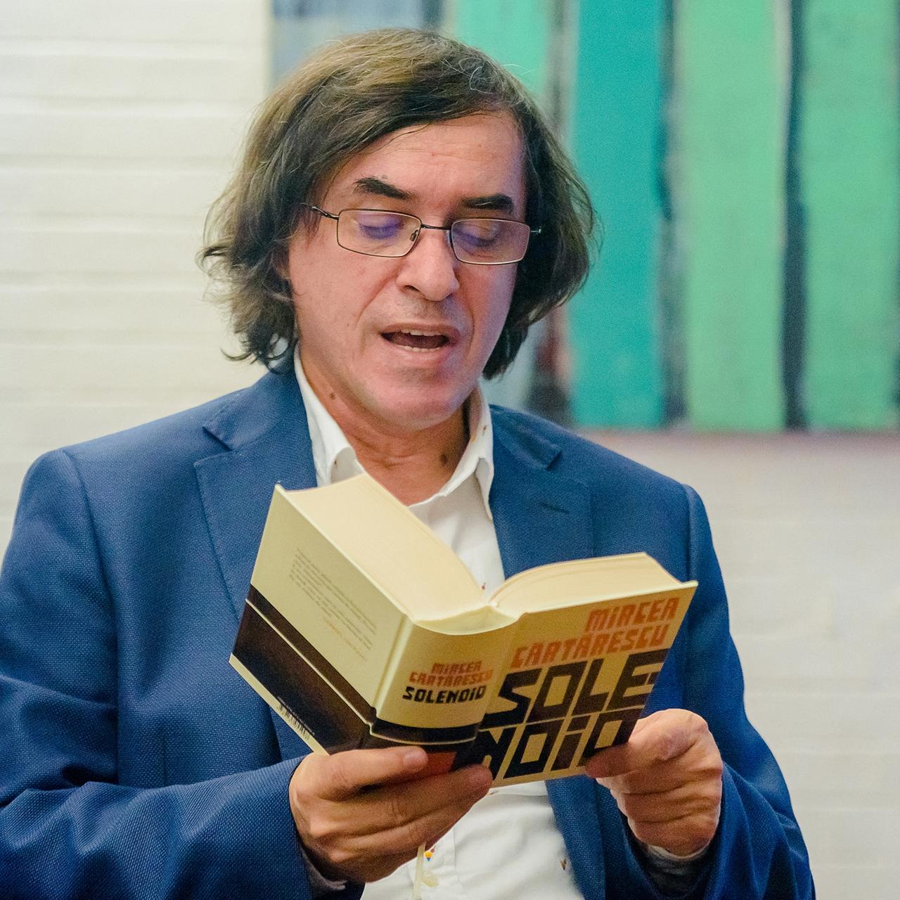 Mircea Cărtărescu bei einer Lesung