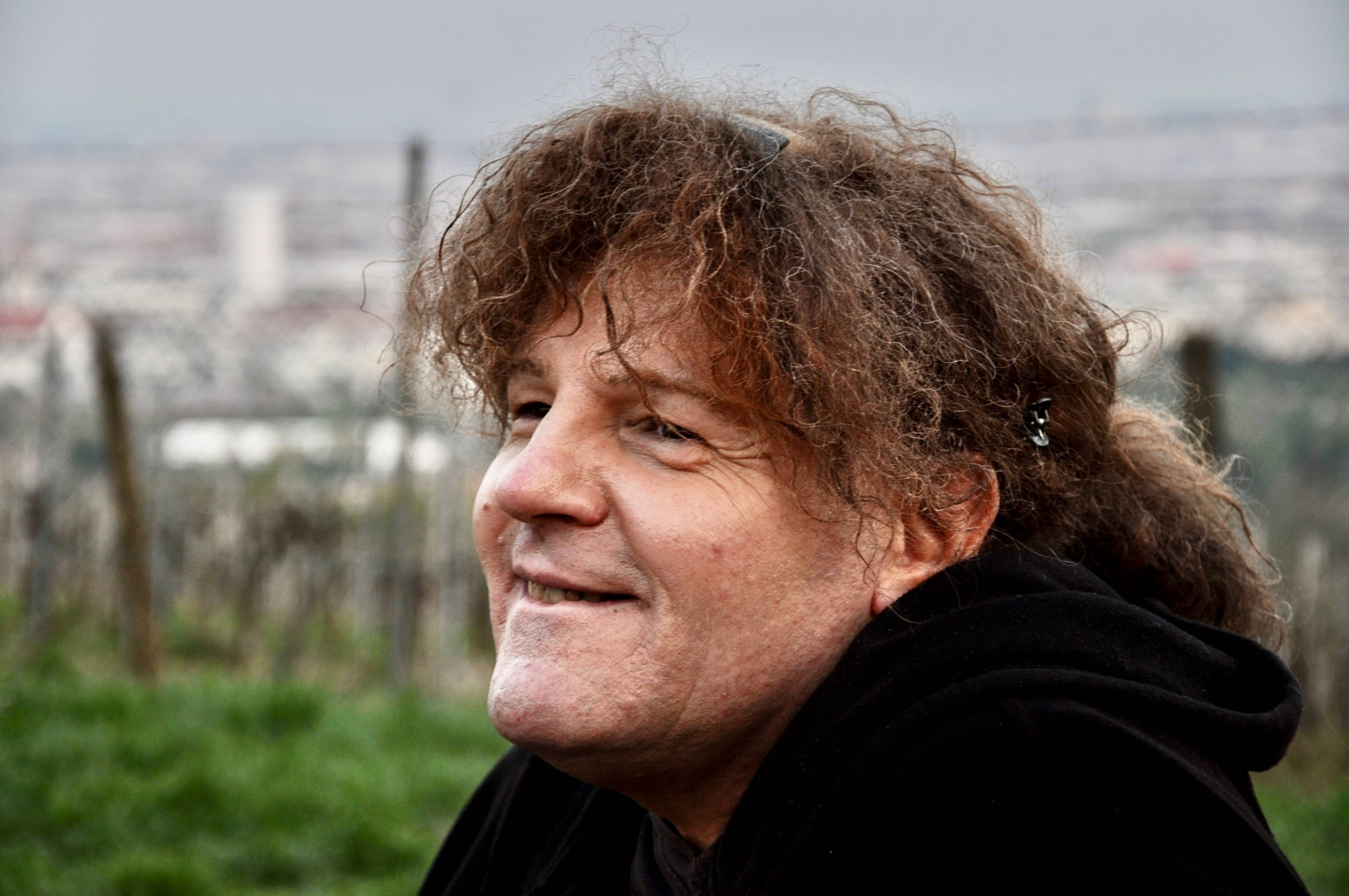 Porträt von Gloria G., der Protagonistin des Features "GLORIA oder Die erfüllten Wünsche" Porträt von Gloria G., der Protagonistin des Features "GLORIA oder Die erfüllten Wünsche"