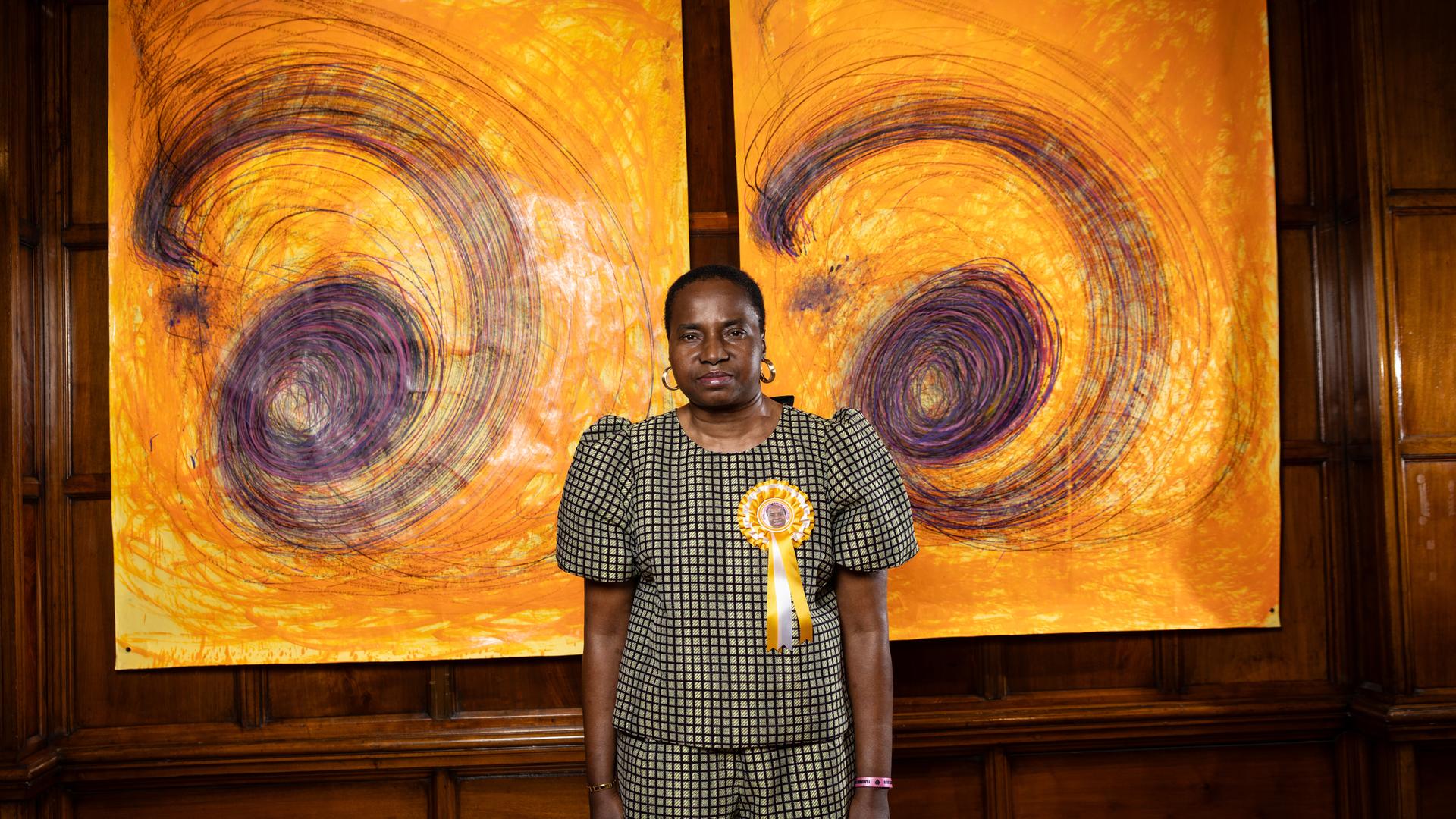 Die Gewinnerin des Turner-Preises 2025, Nnena Kalu, bei der Eröffnung ihrer Ausstellung in der Cartwright Hall. Sie wurde bei einer Zeremonie in der Bradford Grammar School als Gewinnerin bekannt gegeben. Die Gewinnerin des Turner-Preises 2025, Nnena Kalu, bei der Eröffnung ihrer Ausstellung in der Cartwright Hall. Sie wurde bei einer Zeremonie in der Bradford Grammar School als Gewinnerin bekannt gegeben.