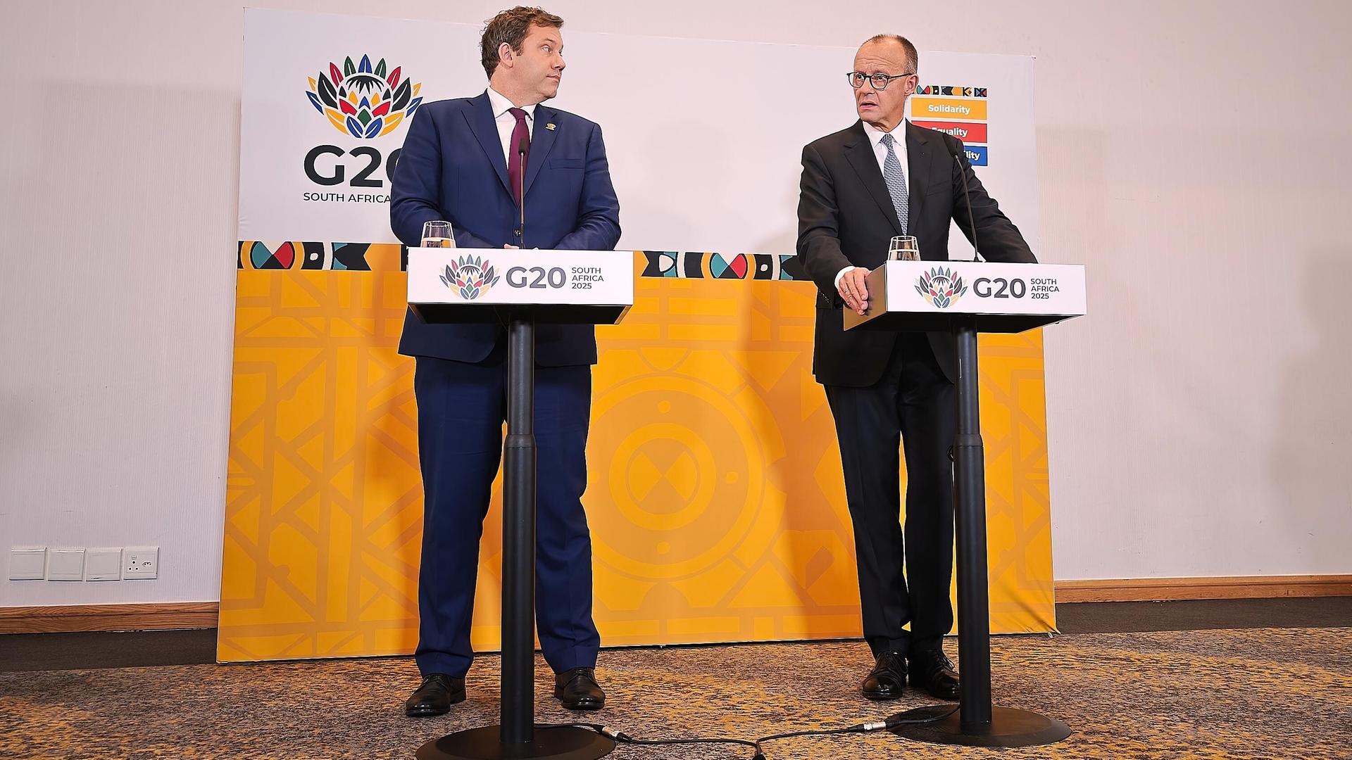 Johannesburg, Südafrika: Hotel Sandton: Pressekonferenz nach G20-Gipfel: Bundesminister der Finanzen Lars Klingbeil (SPD) und Bundeskanzler Friedrich Merz (CDU)