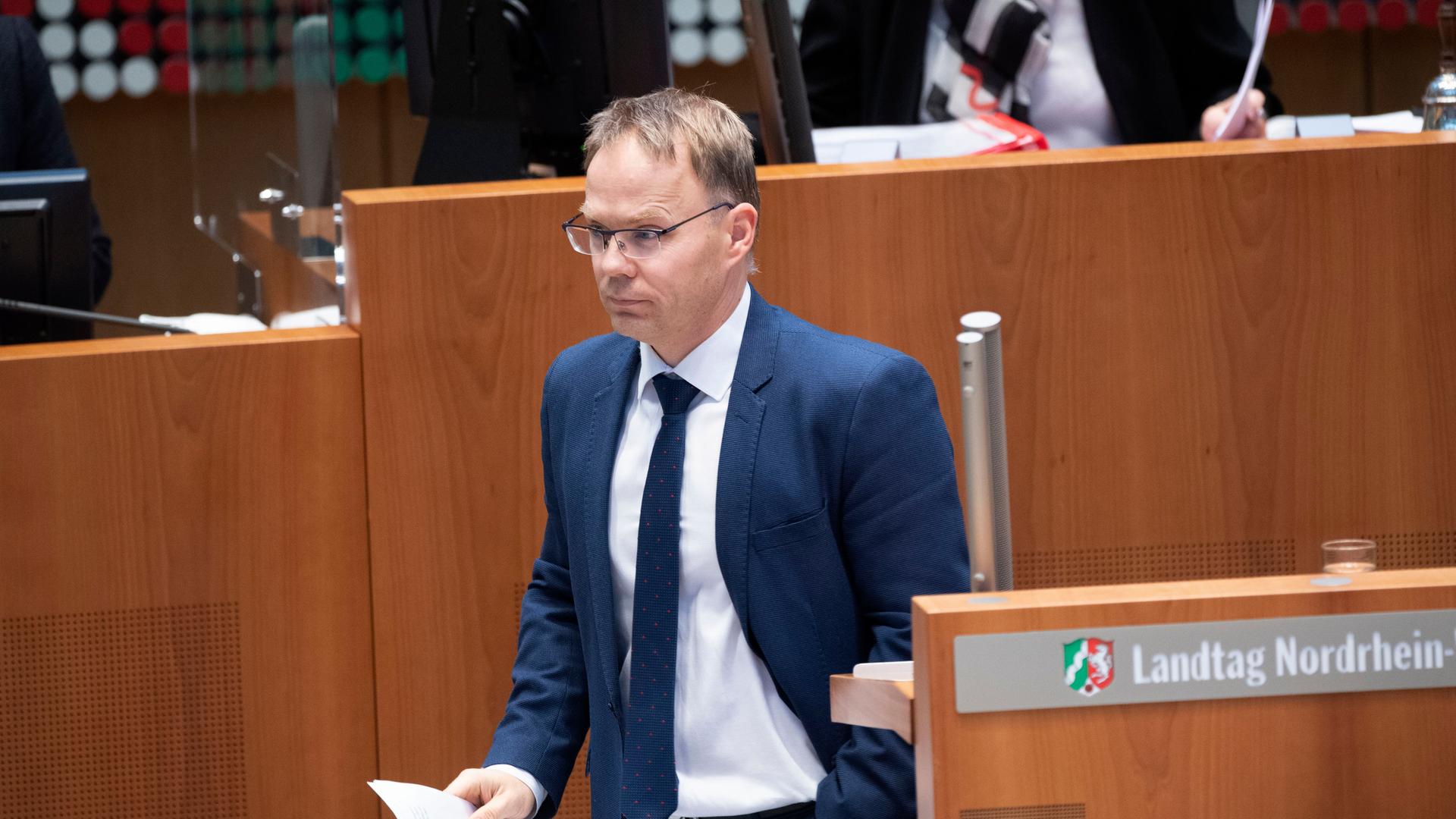 Der AfD-Politiker Christian Blex im Landtag von Nordrhein-Westfalen in Düsseldorf. 