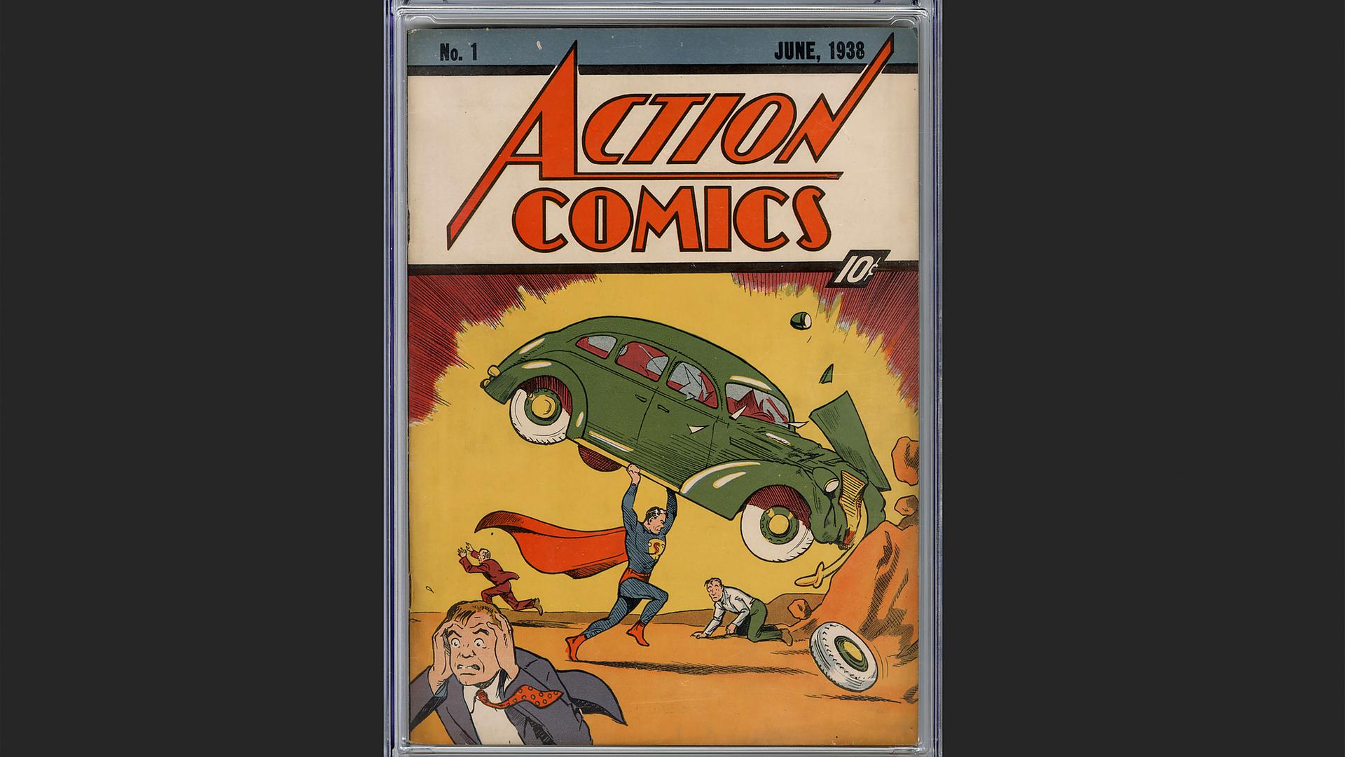 Auf dem Comic hebt Superman ein Auto empor. 