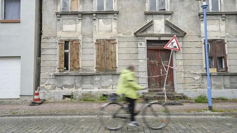 Verfallenes Haus in der Altstadt von Wittenberge im Landkreis Prignitz, Brandenburg