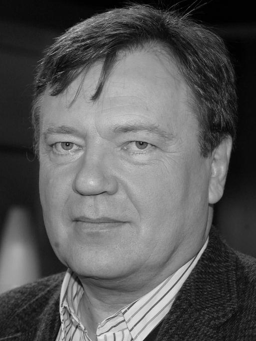 Porträt von Joachim Lottmann, Buchautor und "Pop-Literat" Porträt von Joachim Lottmann, Buchautor und "Pop-Literat"