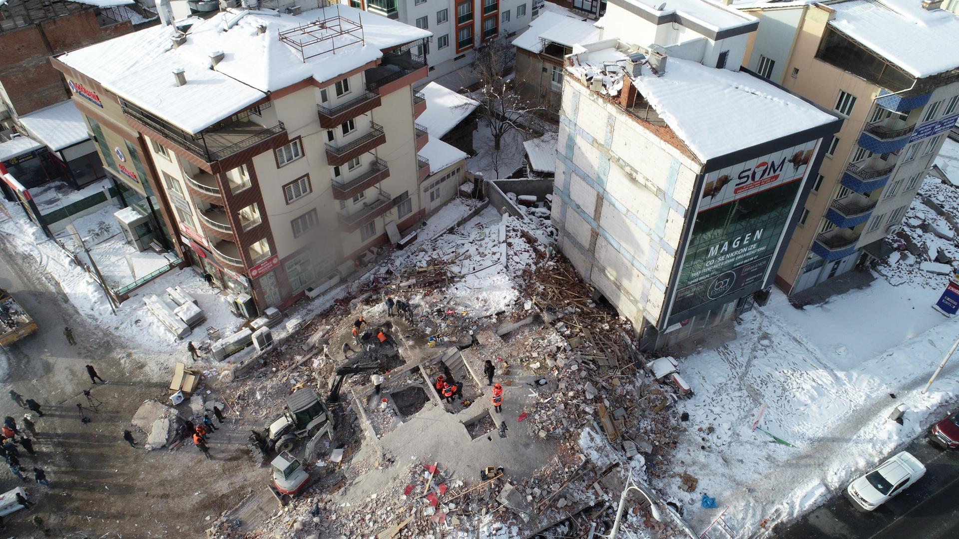 Im türkischen Malatya hatten die Erdbeben eine Stärke von 7.7. und 7.6. und führten zum Einsturz von Gebäuden und vielen Toten
