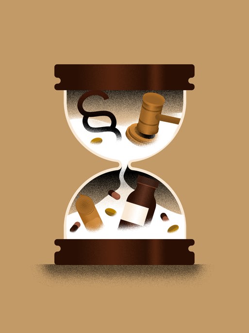 Abstrakte Zeichnung einer Sanduhr in braunen Tönen, innen neben Sand Pillen, Paragraphen und ein Gerichtshammer