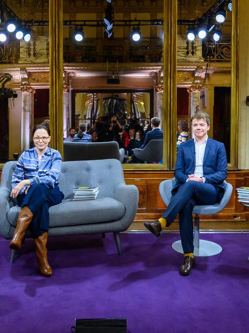 Von links: Eva Menasse, Thea Dorn, Cornelius Pollmer, Juli Zeh. Sendung 05.05.2023