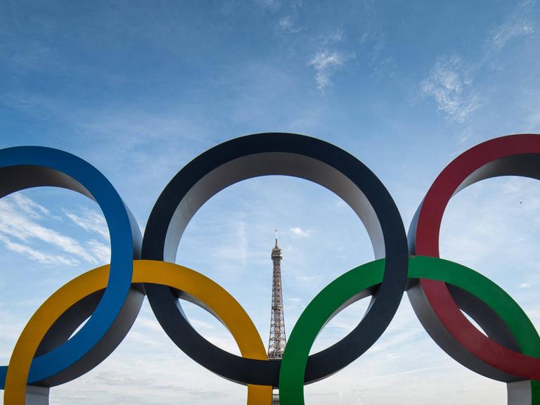 Die französische Polizei hat Räume der Organisatoren der Olympischen Spiele in Paris 2024 durchsucht – aufgrund von Korruptionsverdacht bei der Auftragsvergabe. 