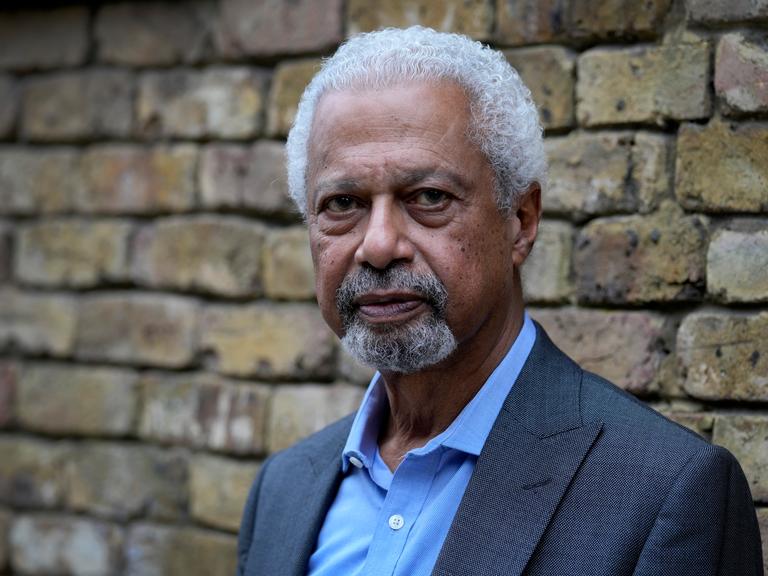 Abdulrazak Gurnah, Nobelpreisträger der Literatur, bei der Pressekonferenz in London am 7. Dezember 2021 