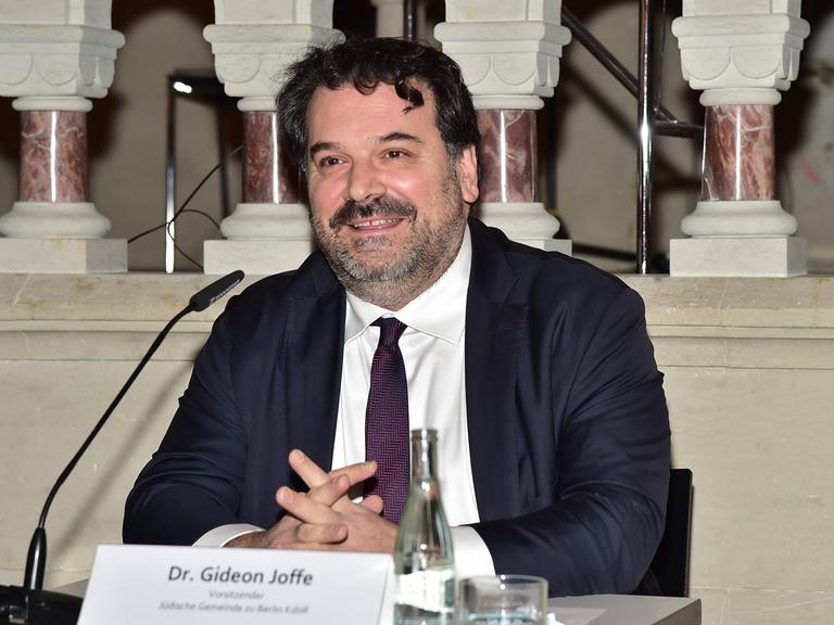 Gideon Joffe im Porträt.