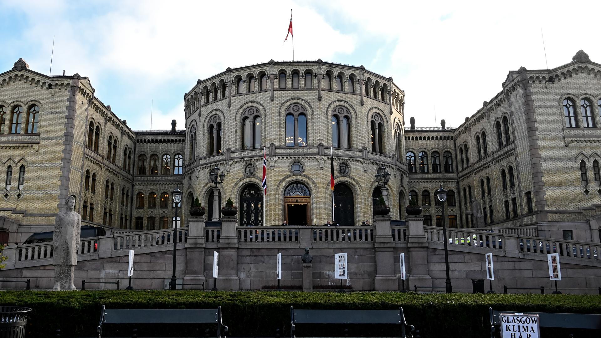 Das Parlamentsgebäude in Oslo Das Parlamentsgebäude in Oslo
