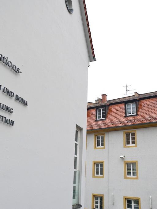 Blick auf das Gebäude des Dokumentationszentrums Deutscher Sinti und Roma 
