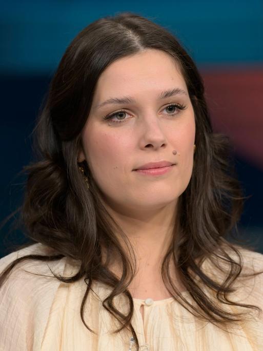 Tara-Louise Wittwer