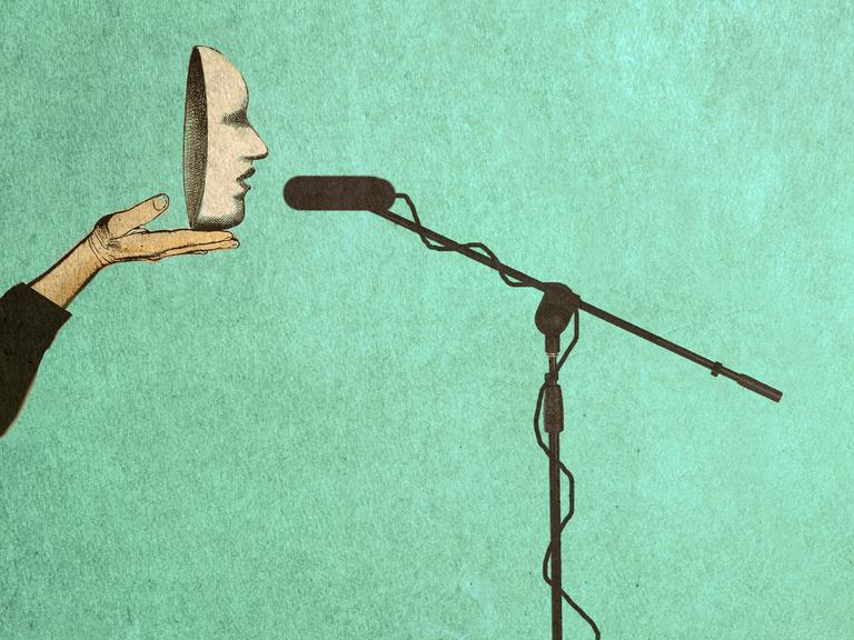 Die Illustration zeigt eine Hand, die eine Maske vor ein Mikrofon hält.