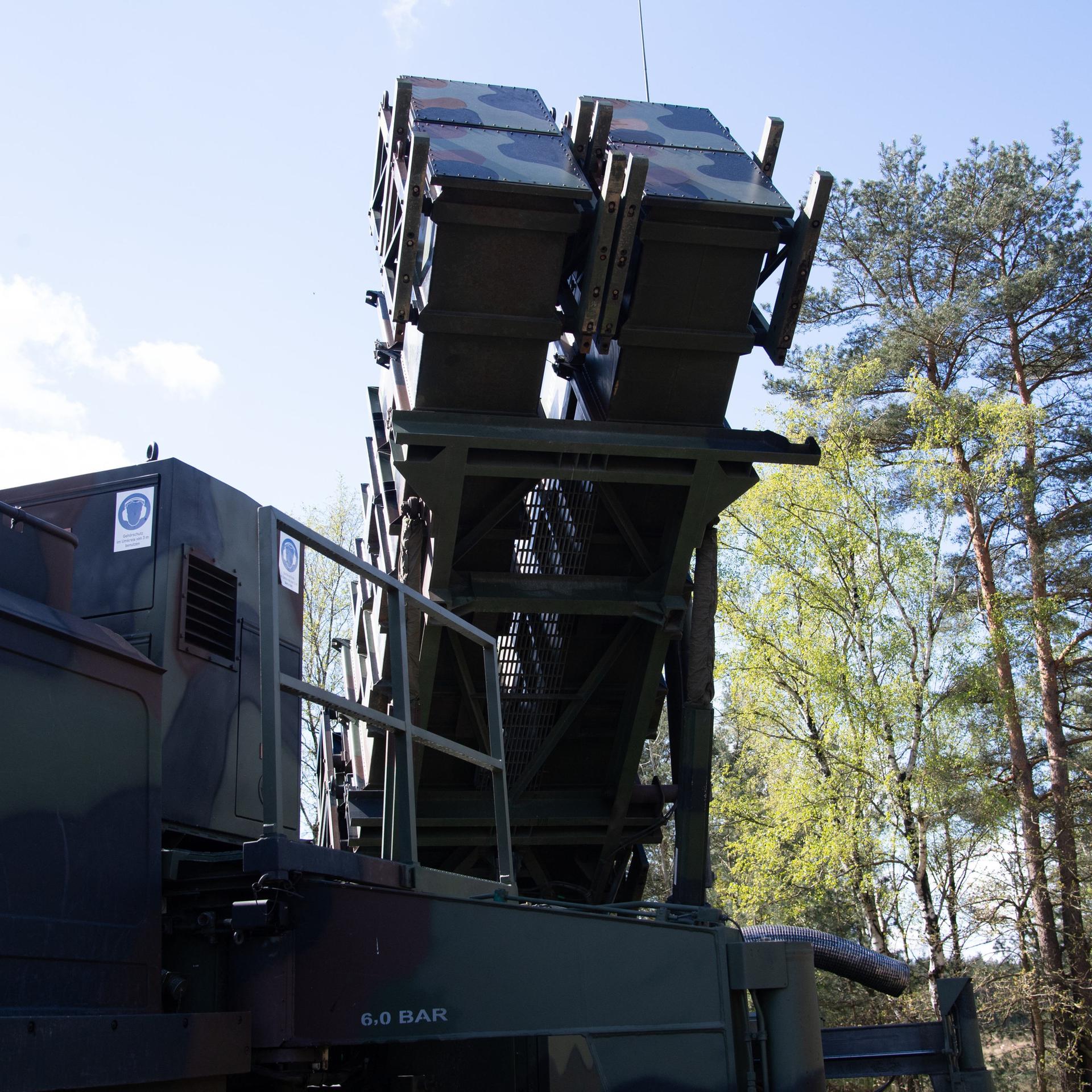 Patriot-Raketenabwehrsysteme aus dem Bestand der Bundeswehr dürfen bereits zur Abwehr von Angriffen gegen Ziele in Russland eingesetzt werden - allerdings mit Reichweitenbeschränkung.