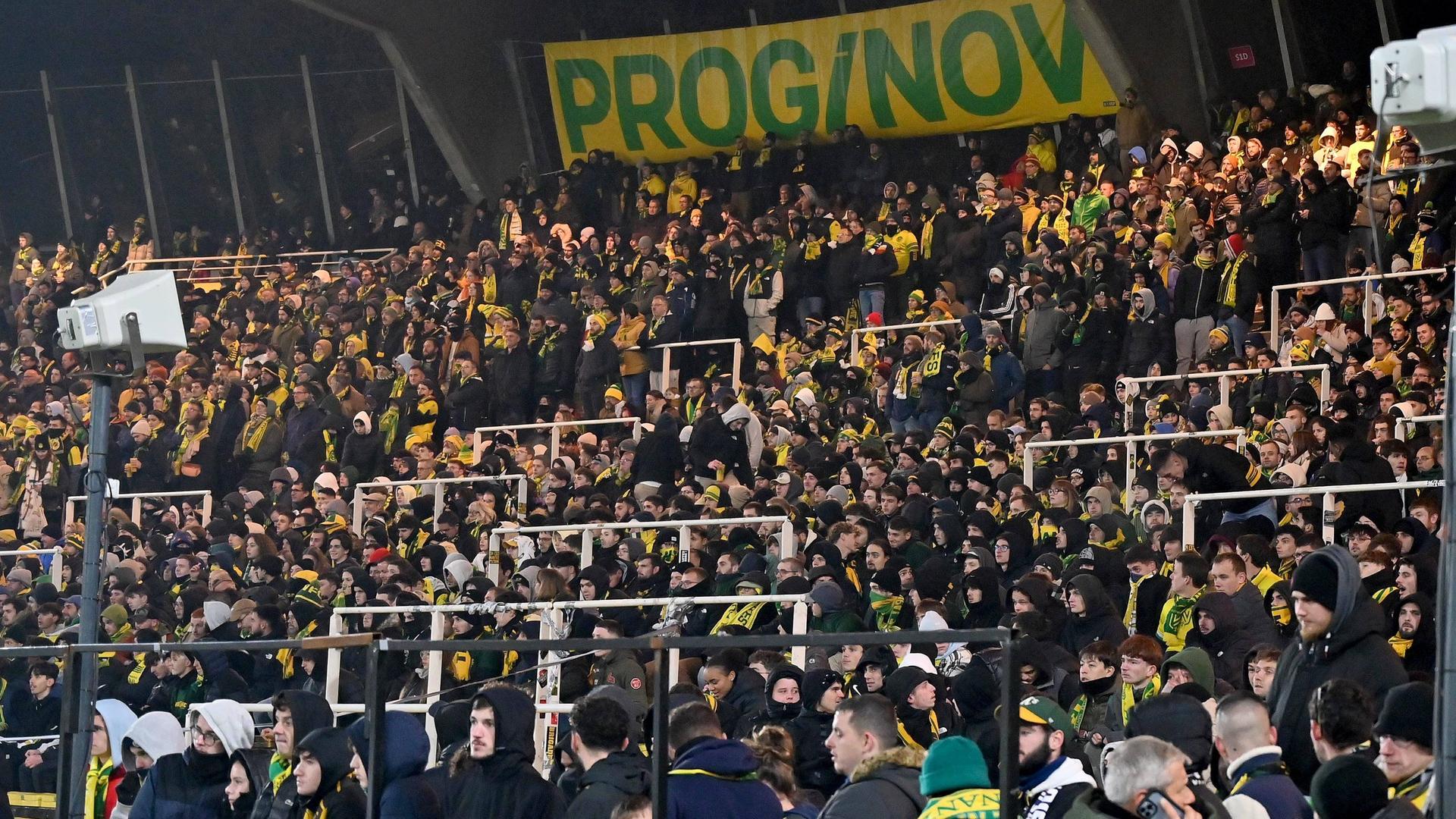 Fanblock beim Erstliga-Spiel Nantes-Nizza am 2.12.23