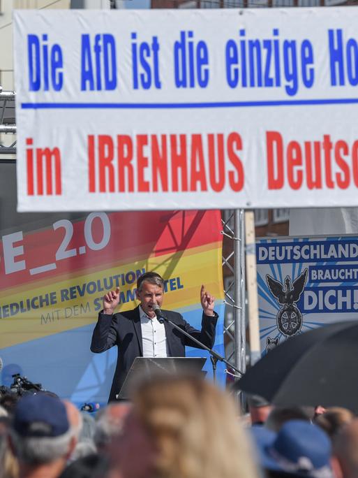 Björn Höcke, Vorsitzender der AfD in Thüringen, spricht auf einer Wahlkampfveranstaltung.