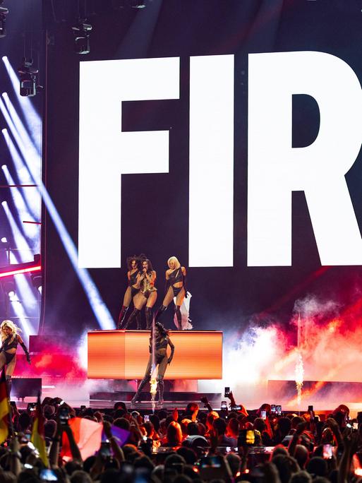 Eurovision Song Contest in Wien: Sarah Engels für Deutschland bei ihrem Auftritt