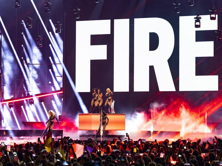 Eurovision Song Contest in Wien: Sarah Engels für Deutschland bei ihrem Auftritt