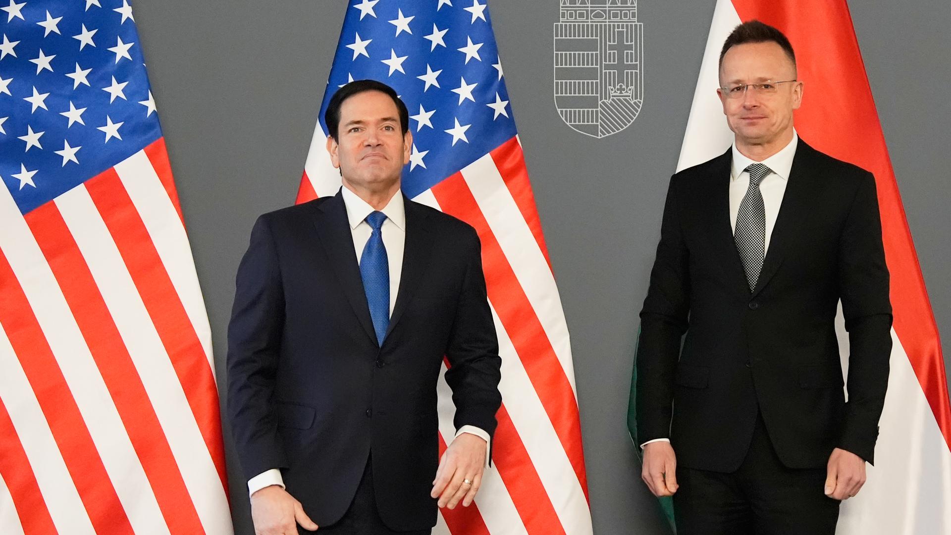Budapest: US-Außenminister Marco Rubio (l) trifft den ungarischen Außenminister Peter Szijjarto.
