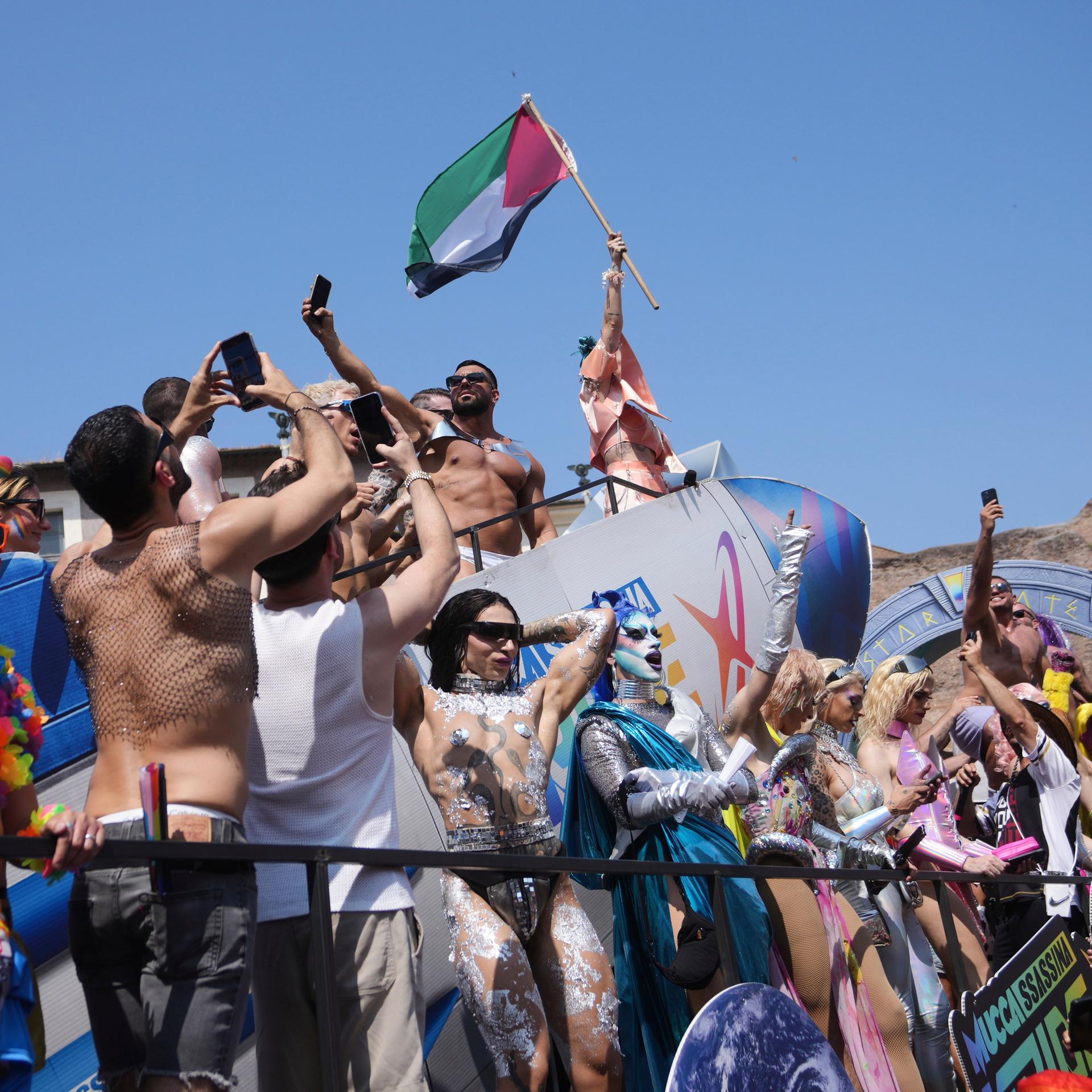 Italien - Kritik nach angekündigtem Ausschluss israelischer LGBTQ-Gruppen von der Pride-Parade in Rom