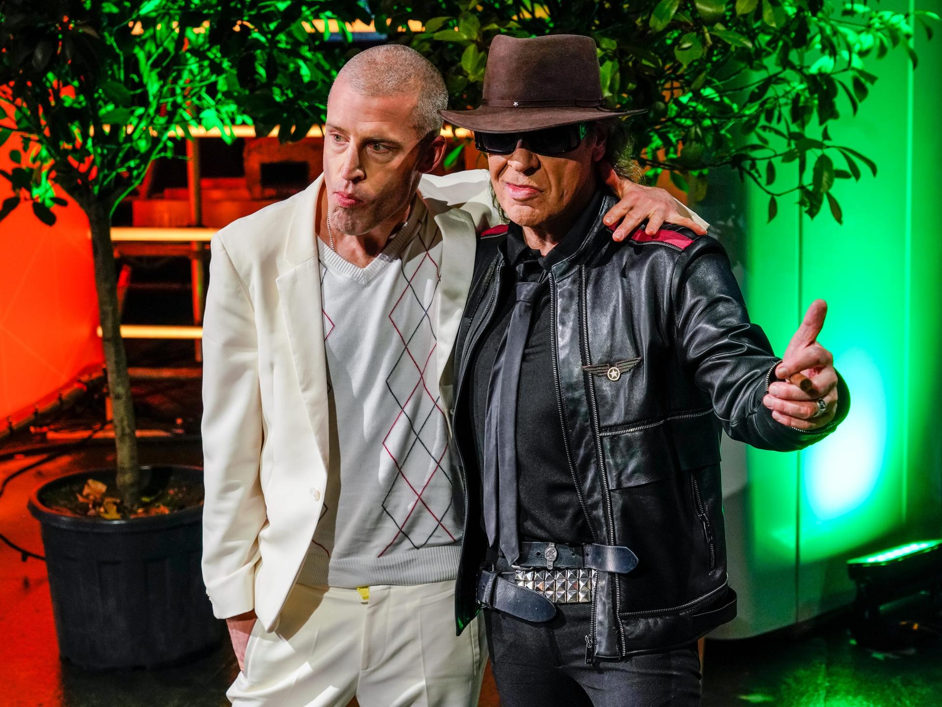 Benjamin von Stuckrad-Barre und Udo Lindenberg auf dem Roten Teppich beim International Music Award 2019 
