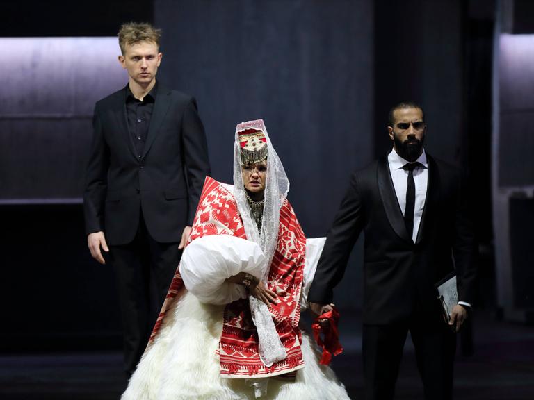 Der russische Theaterregisseur Kirill Serebrennikov inszeniert die Oper "Cosi fan Tutte" an der Komischen Oper in Berlin. 