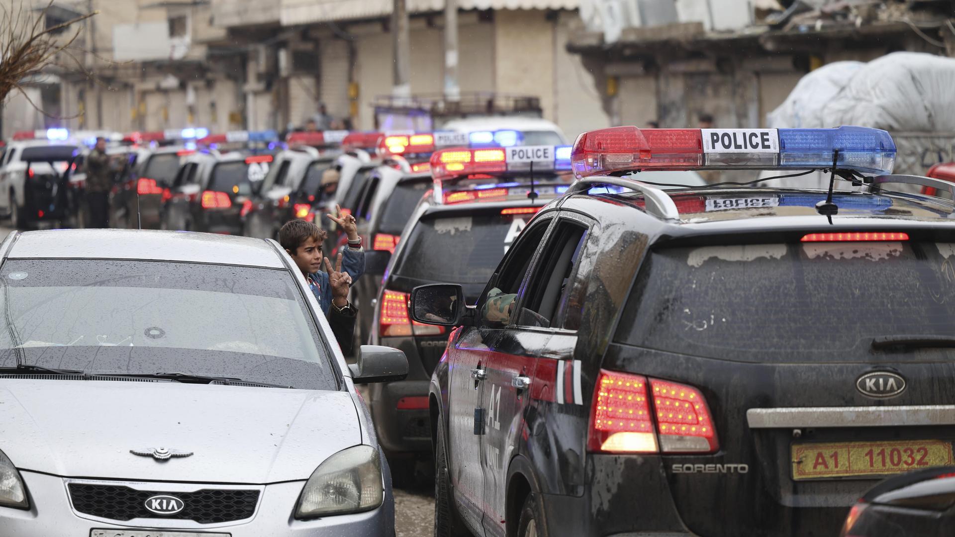 Ein Konvoi syrischer Regierungstruppen 